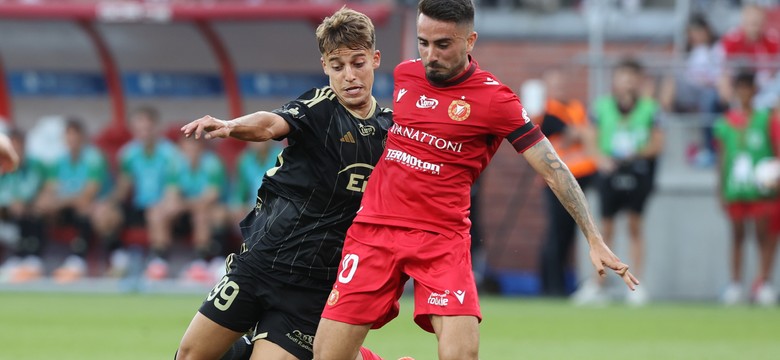 Ekstraklasa. Pięć goli w Łodzi. Fatalny błąd Gikiewicza, czwarta porażka Radomiaka