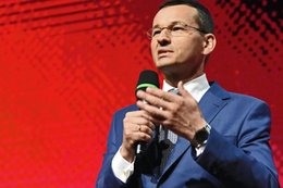 Mateusz Morawiecki za obniżeniem wieku emerytalnego, ale nie chce wysyłać młodych na zmywak