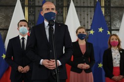 Kto jest liderem opozycji? Budka i Tusk nie będą zadowoleni z SONDAŻU