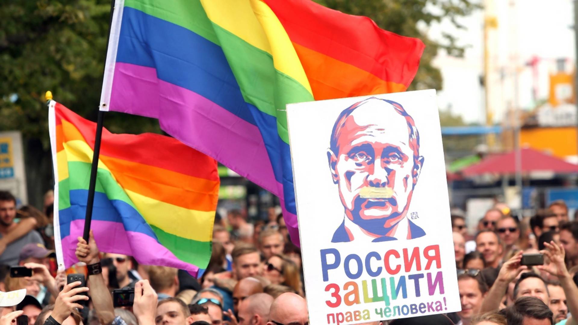 Ruská internetová stránka vyzýva k prenasledovaniu a mučeniu homosexuálov