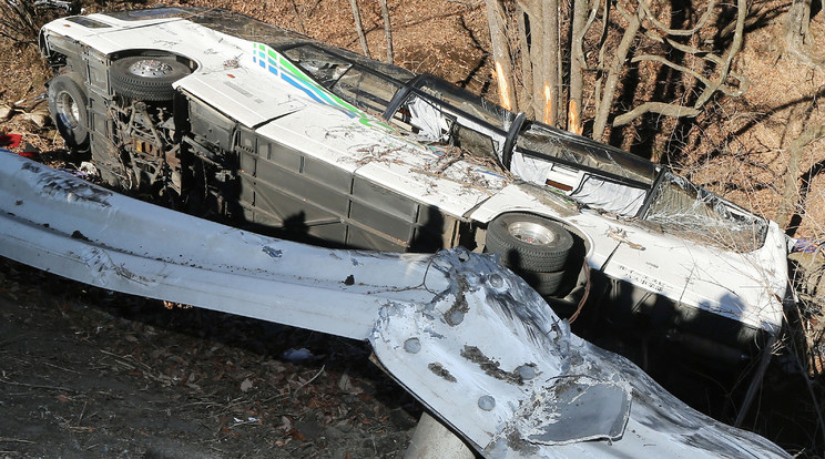 Halálos buszbaleset Japánban / Fotó: AFP