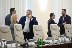 Rząd złoży skargę do TSUE na decyzję Brukseli. "Polska nie ma takiego obowiązku"