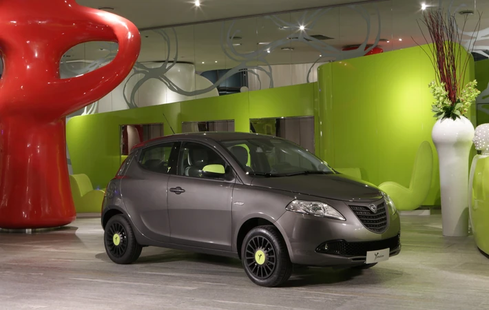 Lancia Ypsilon