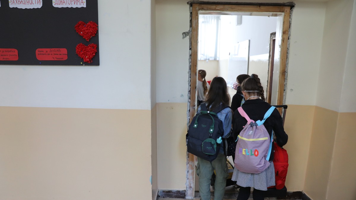 Svakom đaku u Beogradu po 20.000 pomoći, evo kada kraće isplata