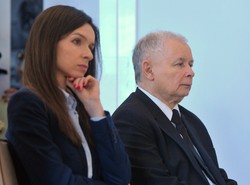 Jarosław Kaczyński: Moja bratanica dostaje wulgarne SMS-y