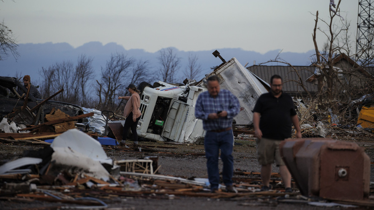 USA. 70 osób zginęło w stanie Kentucky w wyniku przejścia tornada