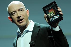 Jeff Bezos i jego Amazon podbijają świat