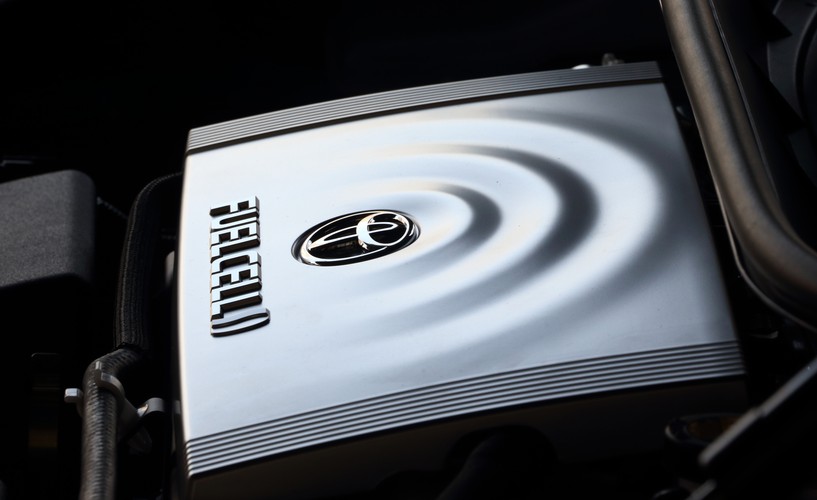 Ze względu na te ograniczenia w przyszłym roku Toyota planuje sprzedać jedynie 700 egzemplarzy Mirai. Do końca 2017 roku ma być to już 3 tysiące samochodów, a w ciągu kolejnych lat – dziesiątki tysięcy egzemplarzy.