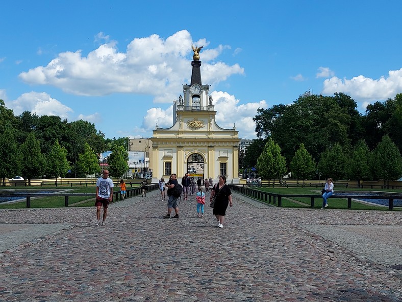 Brama wjazdowa do Pałacu Branickich w Białymstoku, lipiec 2022