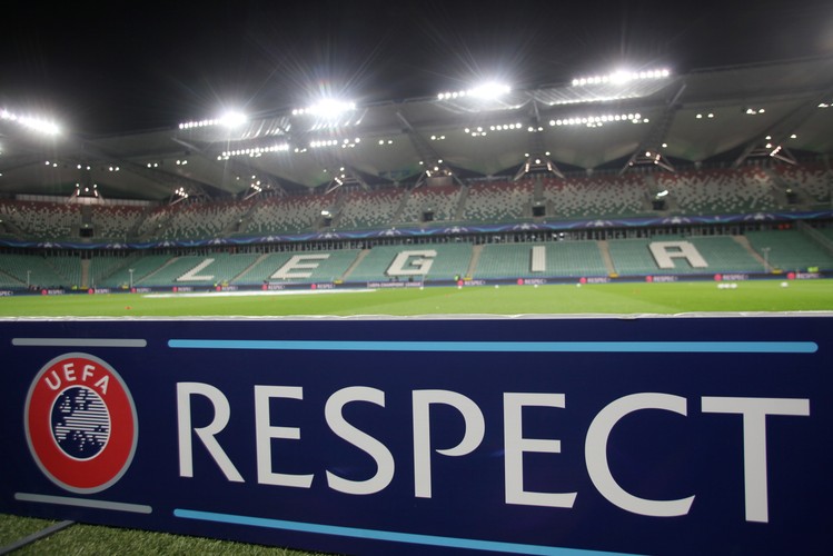 Puste trybuny stadionu Legii Warszawa