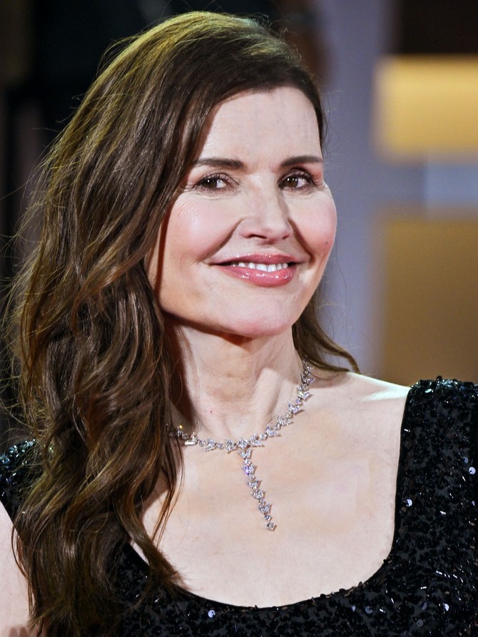 Đina Dejvis