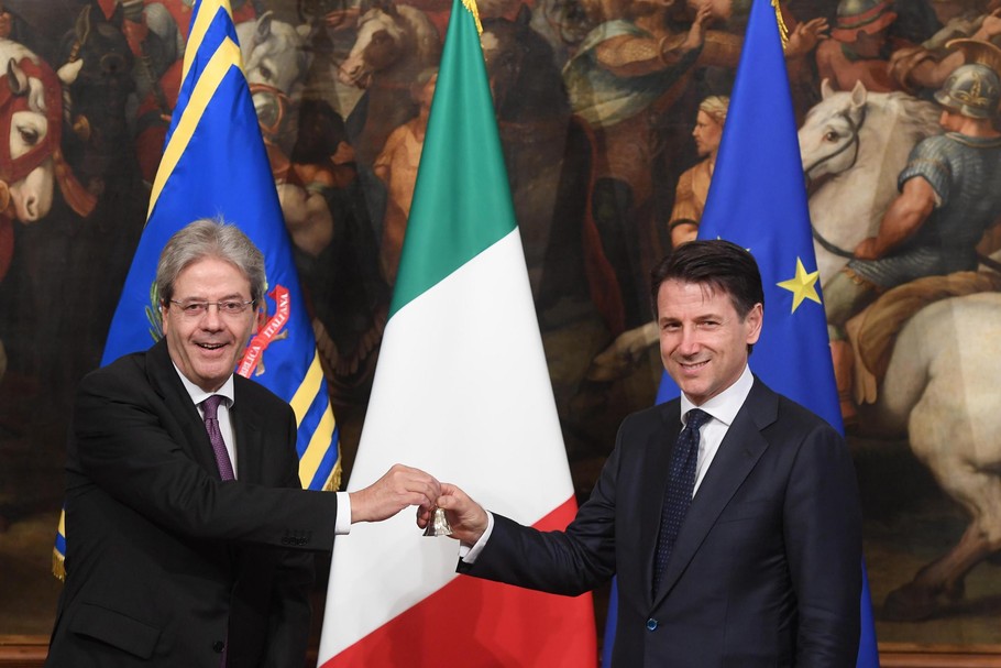 Paolo Gentiloni przekazuje obowiązki premiera Giuseppe Conte (VI 2018 r.)