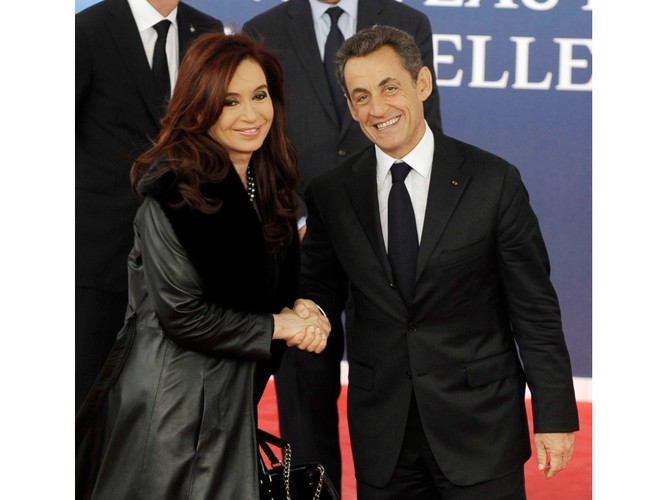 Cristina Fernandez de Kirchner - prezydent Argentyny - i prezydent Niclolas Sarkozy na szczycie G20 we Francji.