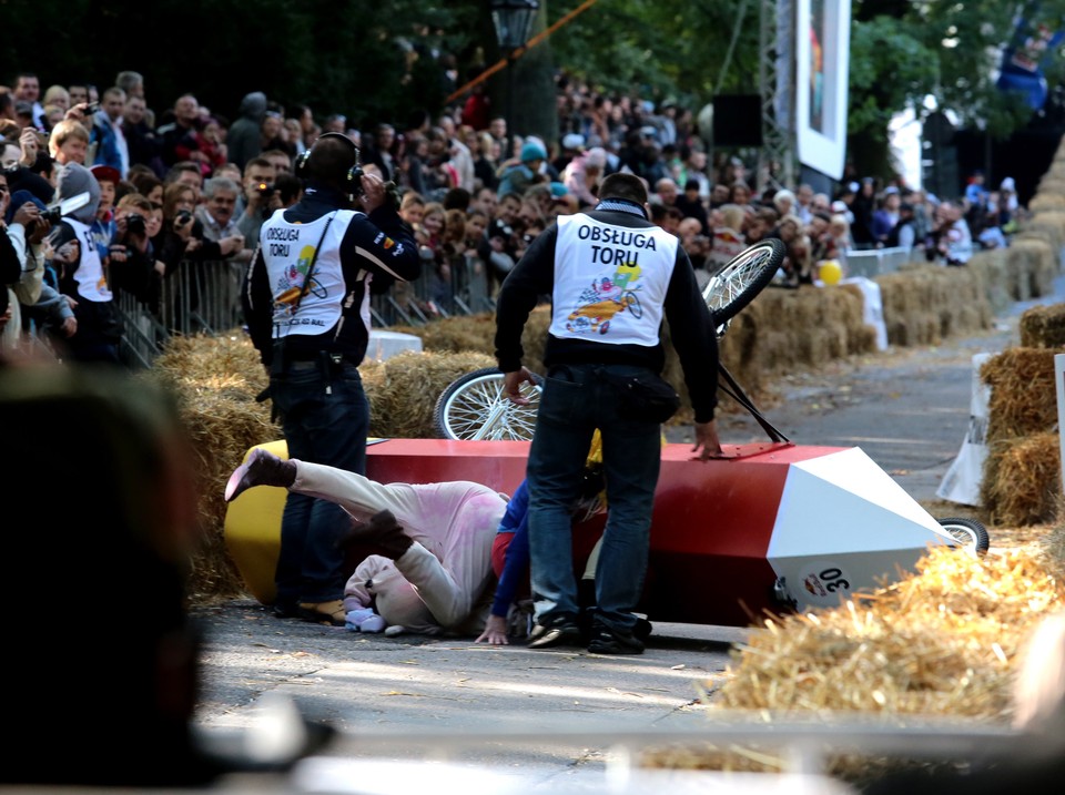 WARSZAWA II WYŚCIG MYDELNICZEK RED BULL