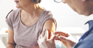 Zamówili miliony szczepionek. Służby sanitarne w pełnej gotowości