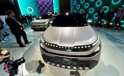 nowa skoda wjeżdża do polski. jest oszczędna, szybka i wygodna. ile kosztuje?