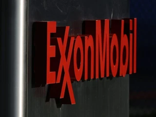 Exxon mobil czerwone logo