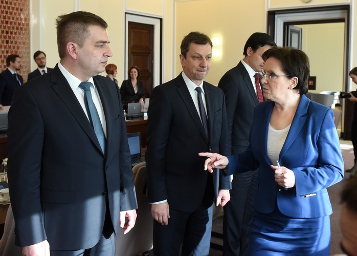 DOBRY I ZŁY POLICJANT