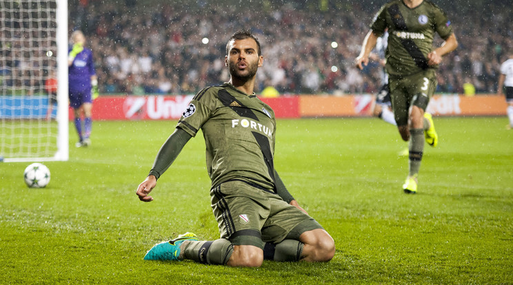 A Legia magyar légiósa, Nikolics Nemanja a BL-ben is gólokat akar szerezni / Fotó: AFP