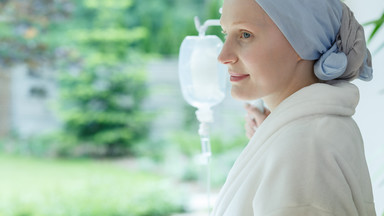 Chemioterapia – na czym polega, jak wygląda, jakie są jej skutki uboczne?