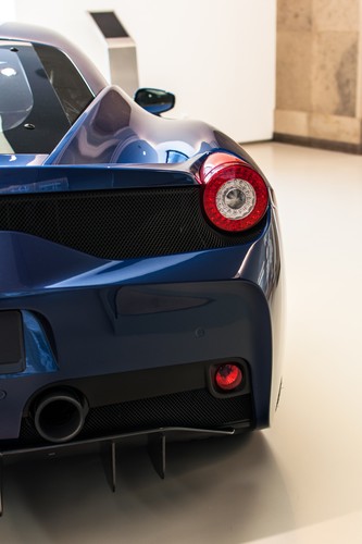 Ferrari 458 Speciale- silnik V8 o pojemności 4,5 l. Moc -  605 KM