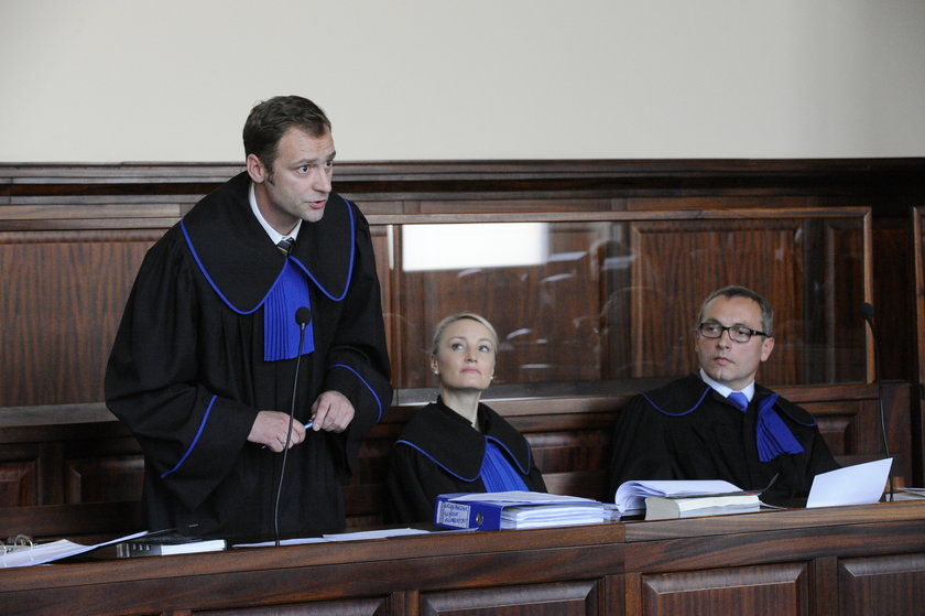 Mecenasi reprezentujący marszałka Jurkowlańca w sądzie