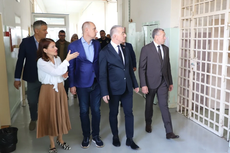 Direktorka bolnice Olivera Matijašević predstavila je uslove rada i medicinske procedure za pritvorenike