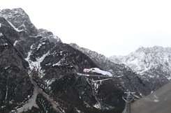 Kraft wygrywa w Planicy. Żyła najlepszym z Polaków