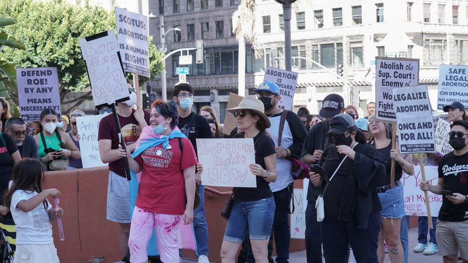 Protest przeciwko decyzji Sądu Najwyższego USA w sprawie aborcji. Los Angeles, 24 czerwca 2022 r.