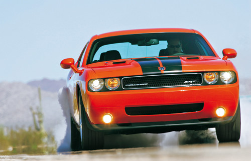 Dodge Challenger SRT-8 - Kultowa maszyna parowa