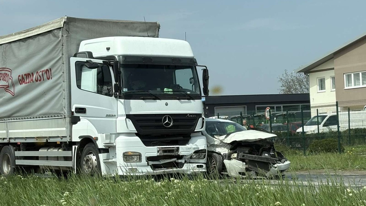 Teška nesreća na Rumenačkom putu, tri osobe povređene