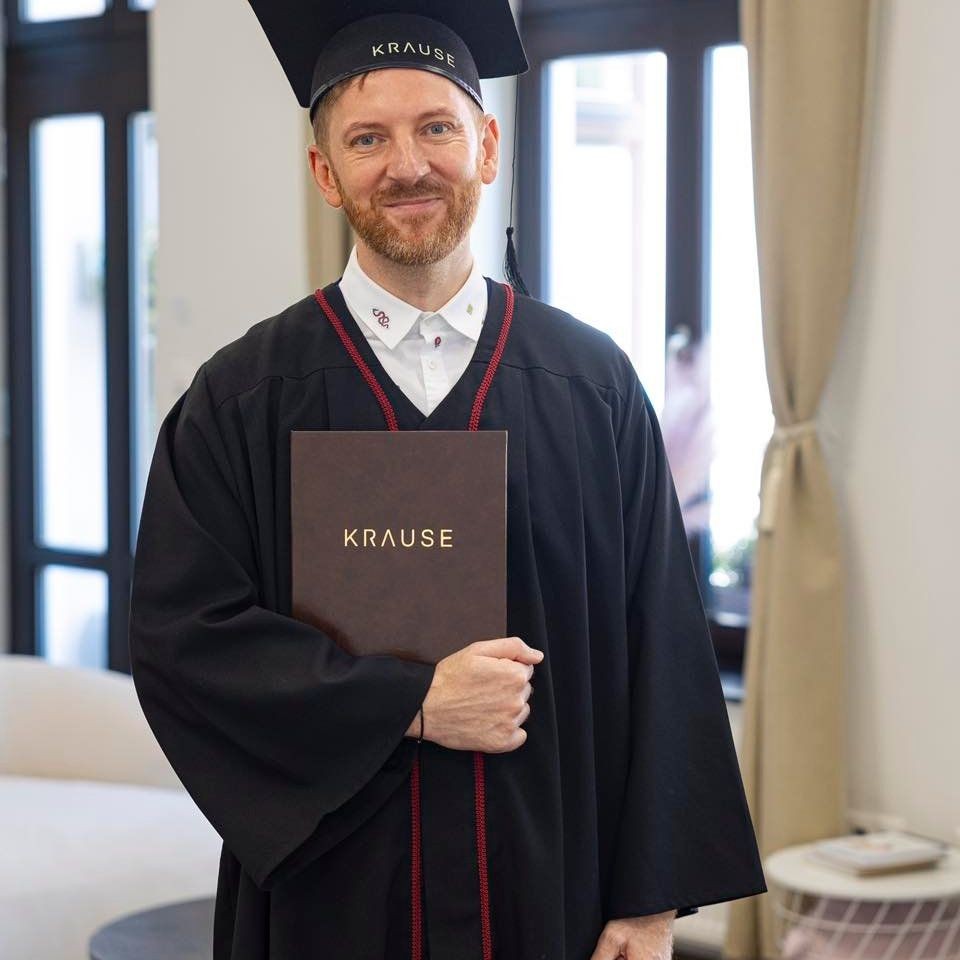 Miro Jaroš mal promócie.