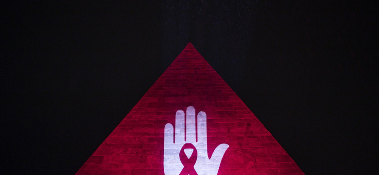 Cztery przypadki zachorowania na HIV i AIDS dziennie. Dane z Polski