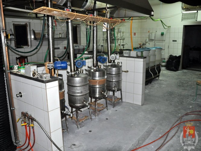 Policja rozbiła fabrykę amfetaminy