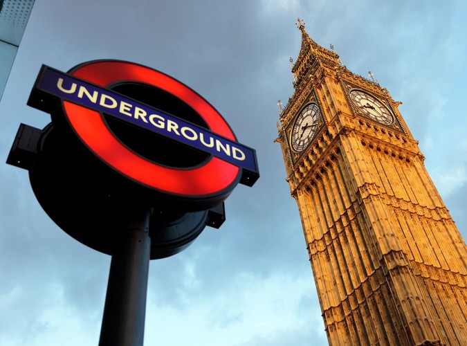 Podróże tanimi liniami i transport z lotnisk - Londyn