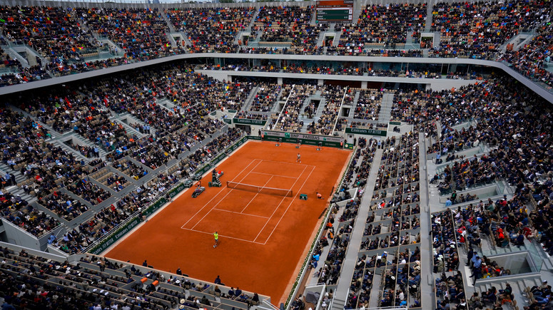 Roland Garros inny niż US Open. Na trybunach codziennie 11,5 tys. kibiców.  Startowe wyższe niż w NY. Tenisowa Francja jest solidarna! - Tenis