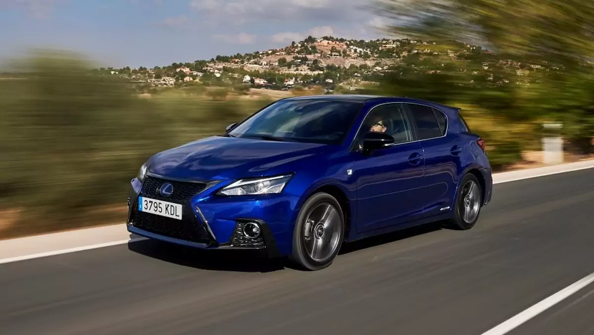 Lexus CT - pierwszy luksusowy hatchback z napędem hybrydowym