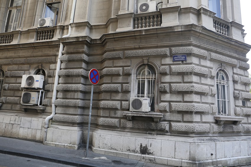 Klime negde zazimaju čitav prozor!