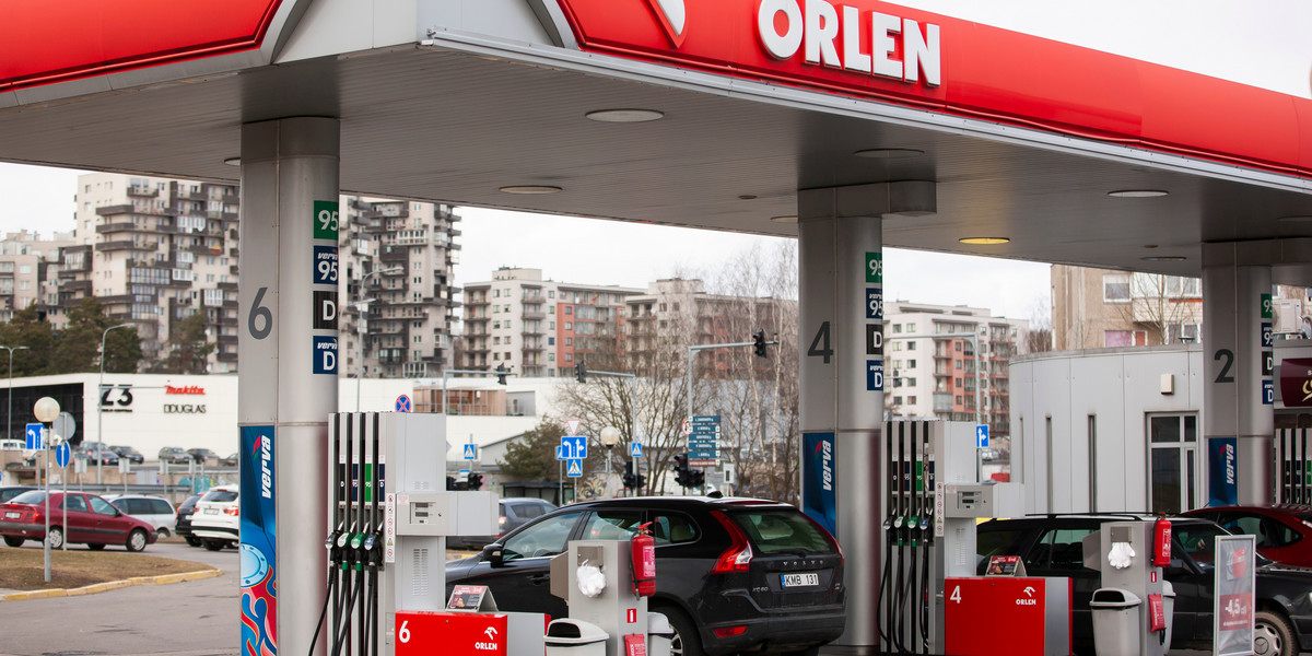 Już teraz na niektórych stacjach paliwo dochodzi do 5,99 zł za litr - zapewnia prezes PKN Orlen.