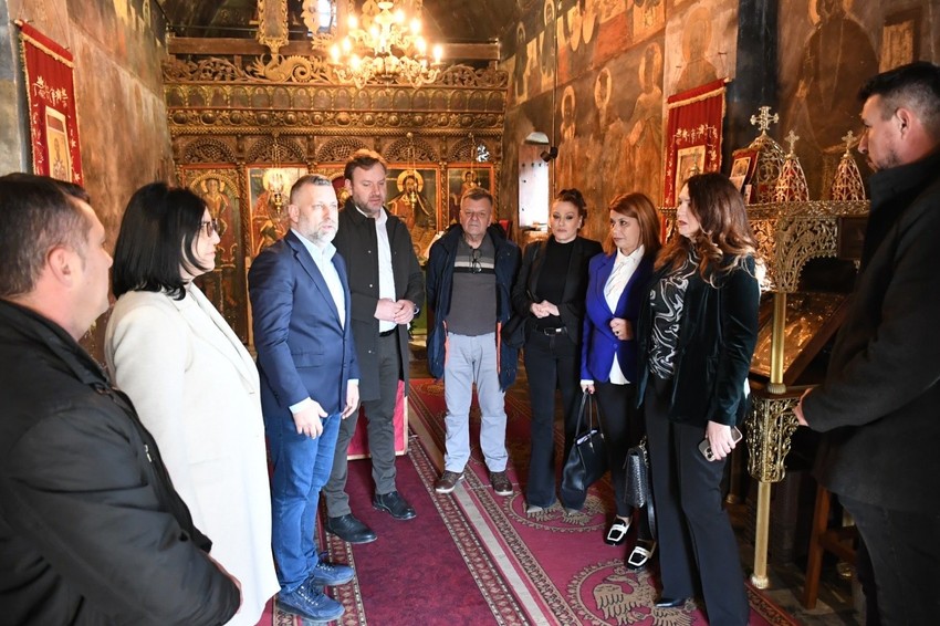 Srpska lista u Velikoj Hoči i Orahovcu