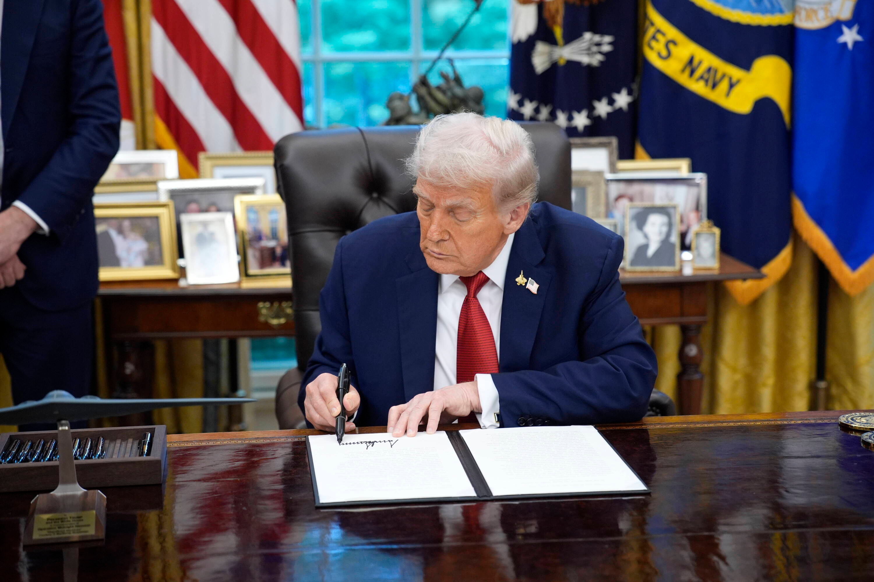 Trump gwarantuje obronę Kataru: bezprecedensowy dekret