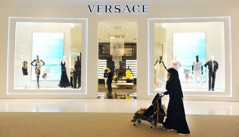 Butik Versace w jednym z centrów handlowych w Dubaju