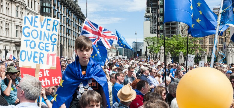 Wyszli z Unii Europejskiej i skazali się na porażkę. Brytyjczycy po brexicie: "nikt żyjący nie widział wcześniej czegoś takiego"