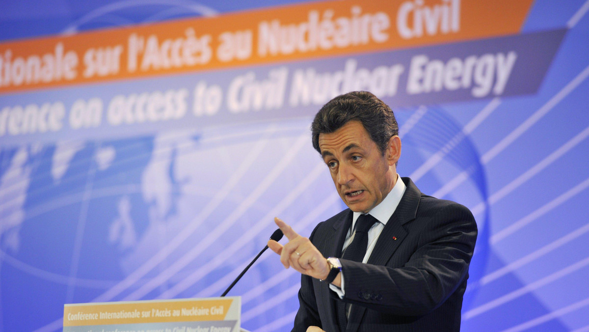 Nowy airbus prezydenta Nicolasa Sarkozy'ego, ochrzczony przez media ‘Air Sarko One’, odbędzie w czwartek pierwszy oficjalny lot - donosi dziennik Le Parisien. Jego oddanie do użytku zbiega się w czasie z francuskim przewodnictwem grupy G20.
