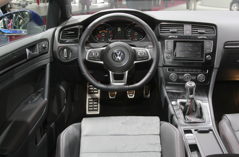 Volkswagen Golf GTI ma się dobrze