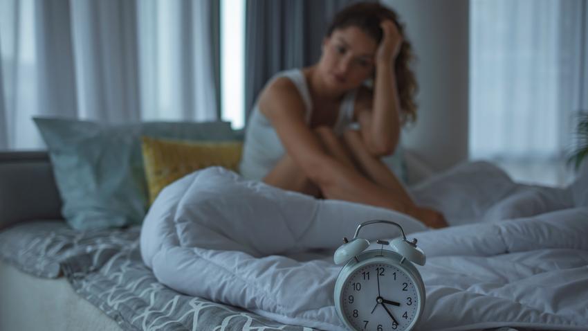 inszomnia, álmatlanság oka jele alvászavar tünete ébred