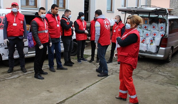 Volonteri Crveni krst Gradiska-volonteri-foto-Milan-Pilipovic