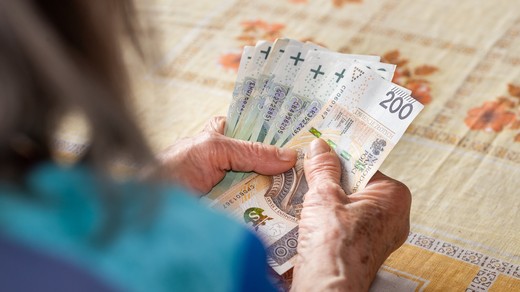 Ważna zmiana od 1 marca 2026 roku: tyle komornik może zabrać z emerytury [TABELA]