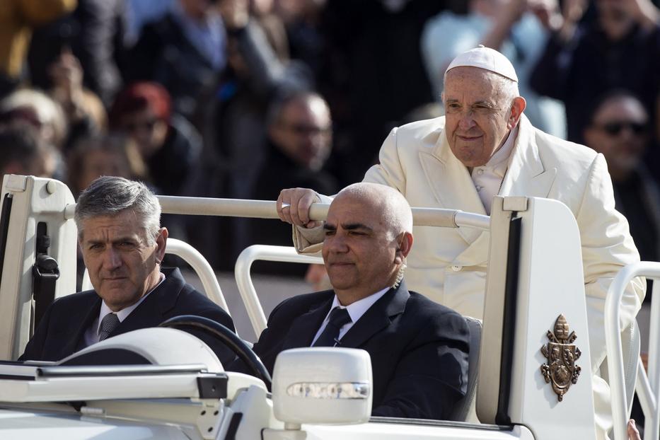 Ferenc pápa / Fotó: .MTI/EPA/ANSA/Angelo Carconi