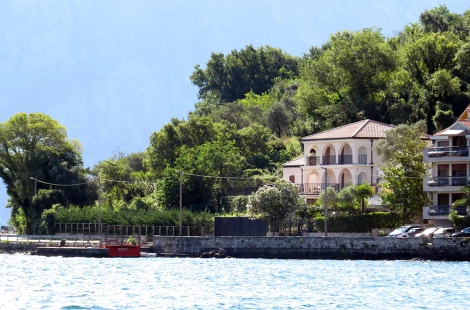 Vila Nikole Mirotića u Crnoj Gori